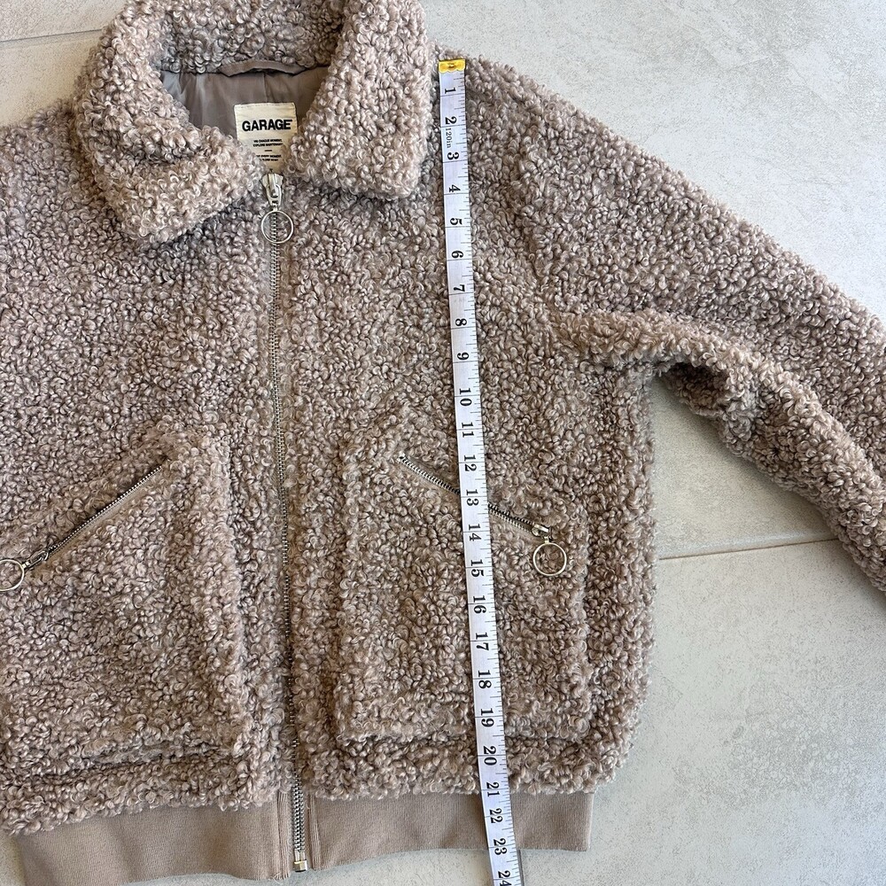 Garage Beige Shearling Full Zip Collared Short Jacket with Zipped Pockets P/S - Picture 7 of 9